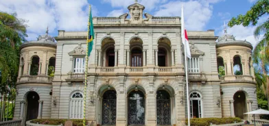 Foto do Palácio da Liberdade, em BH. É antiga sede do governo do estado de Minas Gerais. Foto que ilustra post sobre administração pública direta e indireta. Reprodução: Alex Lanza/MPMG.