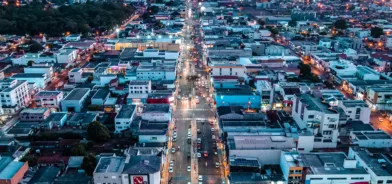 Cidade de Tangará da Serra vista de cima, em foto que ilustra post sobre autonomia municipal. Reprodução: Prefeitura de Tangará da Serra.