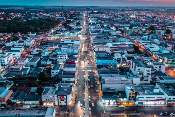 Cidade de Tangará da Serra vista de cima, em foto que ilustra post sobre autonomia municipal. Reprodução: Prefeitura de Tangará da Serra.