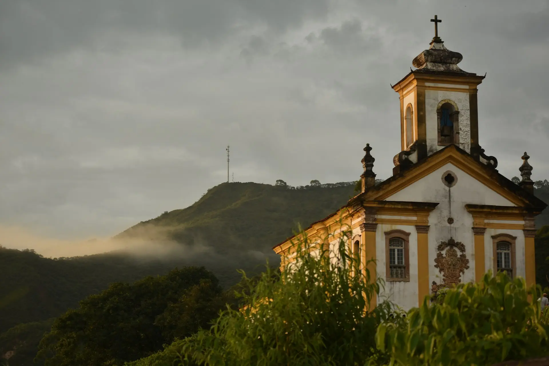 Igreja em Ouro Preto, em foto que ilustra post sobre tombamento. Reprodução: Matheus Oliveira/Unsplash.