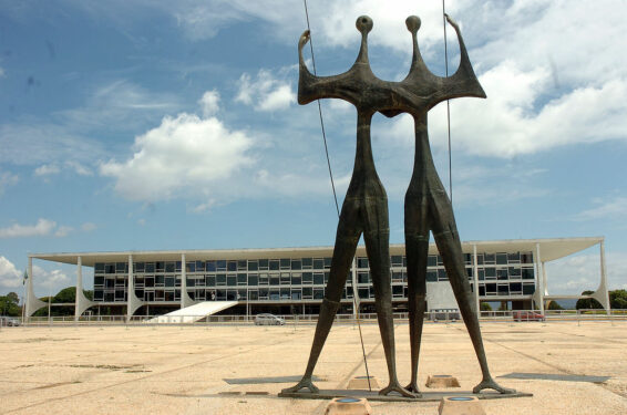 Separação de poderes, representado pela foto da praça dos 3 poderes, em Brasília. Foto: EBC.