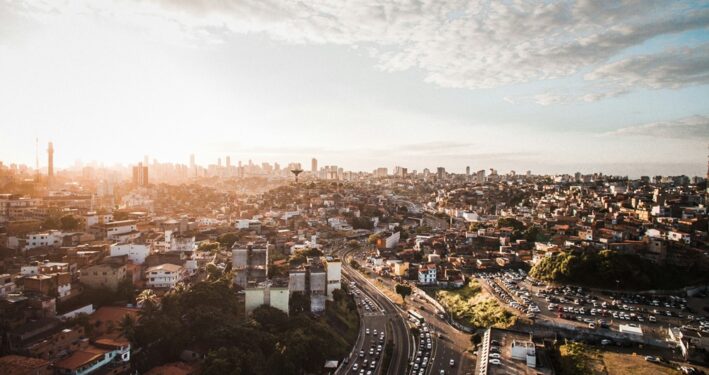 Salvador, na Bahia. Em foto que ilustra post sobre Direito Urbanístico. Foto: Felipe Dias/Unsplash.