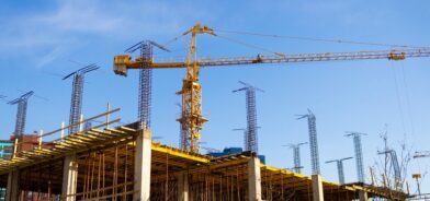 Construção, em foto que ilustra post sobre código de obras. Reprodução: ruslaha44/Envato.