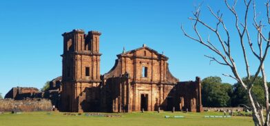 Sítio Arqueológico de São Miguel das Missões (RS), em foto que ilustra post sobre patrimônios culturais. Reprodução: Márcia Dezen (@mdezen)/Unsplash.