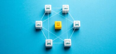Sistemas conectados, em foto que ilustra post sobre interoperabilidade entre sistemas. Reprodução: iLixe48/Envato.