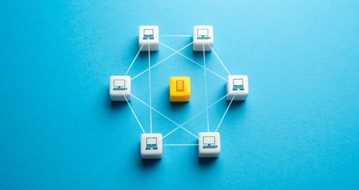 Sistemas conectados, em foto que ilustra post sobre interoperabilidade entre sistemas. Reprodução: iLixe48/Envato.