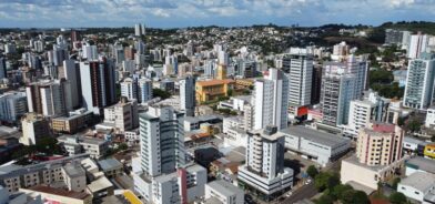 Foto aérea de Pato Branco, ilustrando post sobre política urbana. Reprodução: Prefeitura Municipal de Pato Branco.