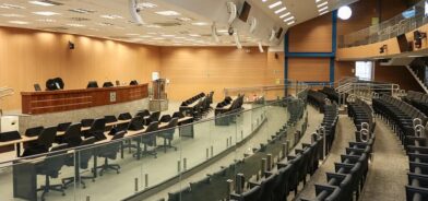 Plenário vazio, em foto que ilustra post sobre Mesa Diretora. Reprodução: Departamento de Comunicação da Câmara Municipal de Campinas